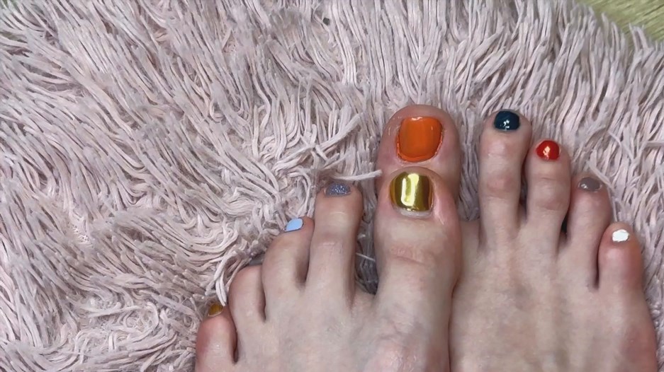 Babyheavanian - Kiss my every painted toe nail Steve